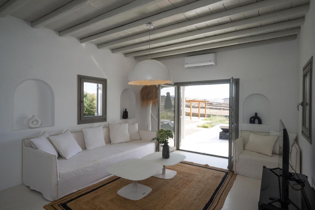 Private Villa Maou Ano Mera Exterior photo